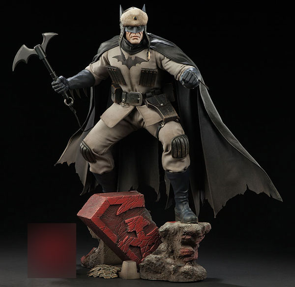 DC Comics Batman Arkham Asylum Premium Format(TM) Figure by