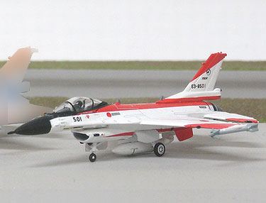ワールドエアクラフトコレクション　F-2  1/200 Amazon.co.jp: ワールドエアクラフトコレクション 1/200 航空