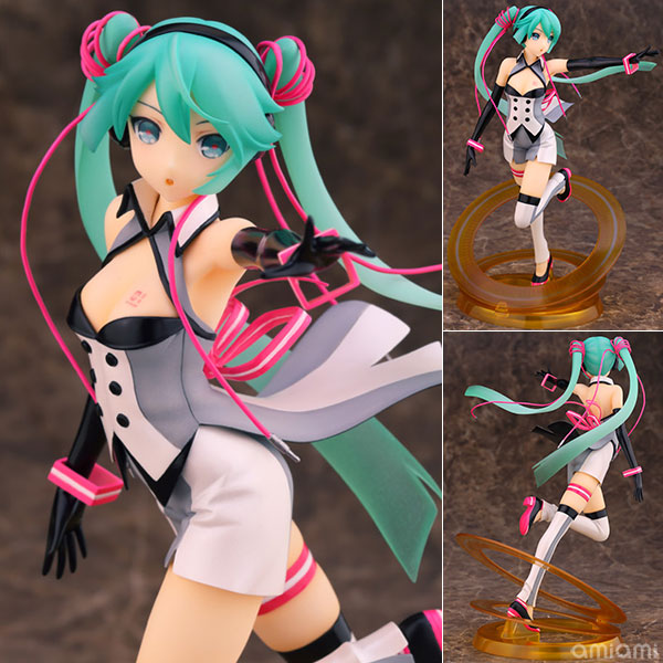 白井さん限定フィギア　250体限定　SHIRAI“Perfect body” Amazon.co.jp: Shirakami Fubuki K Cup Swimsuit Figure Garage