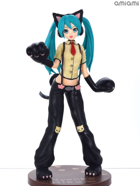 Hatsune Miku Project DIVA Arcade Future Tone Super Premium Figure "Hatsune Miku - Nyanko" (Game-prize)