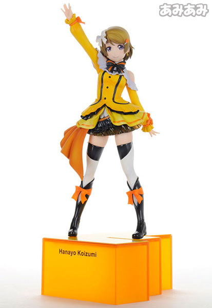 Love FIGURE-034831.jpg