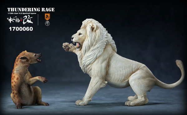 AmiAmi [Character & Hobby Shop] | 1/12 Lion VS Hyena Statue