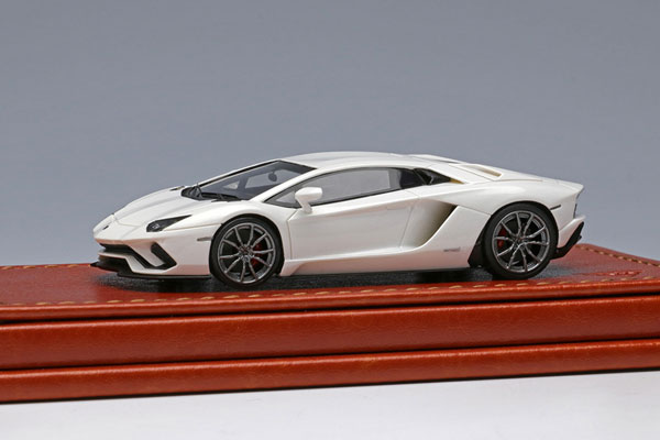 AmiAmi [Character & Hobby Shop] | 1/64 Lamborghini Aventador S