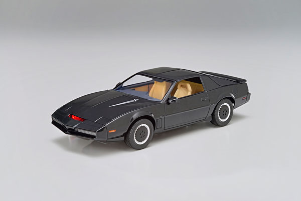 1/24 ナイト2000 K.I.T.T. シーズンI スキャナー音声ユニット付き