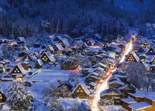 ﾔﾉﾏﾝ05-1081灯りともる白川郷