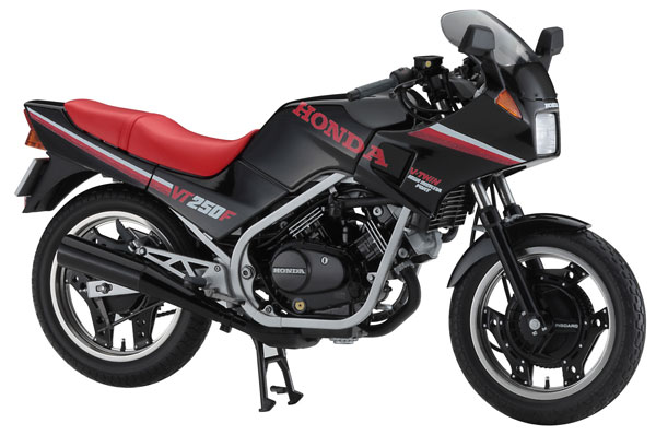 ﾎﾝﾀﾞ VT250F(MC08)(1984)"ﾌﾞﾗｯｸｶﾗｰ"
