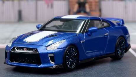 AmiAmi [Character & Hobby Shop] | 1/64 Nissan GT-R (R35) 50th Anniversary  Wangan Blue(Provisional Pre-order)