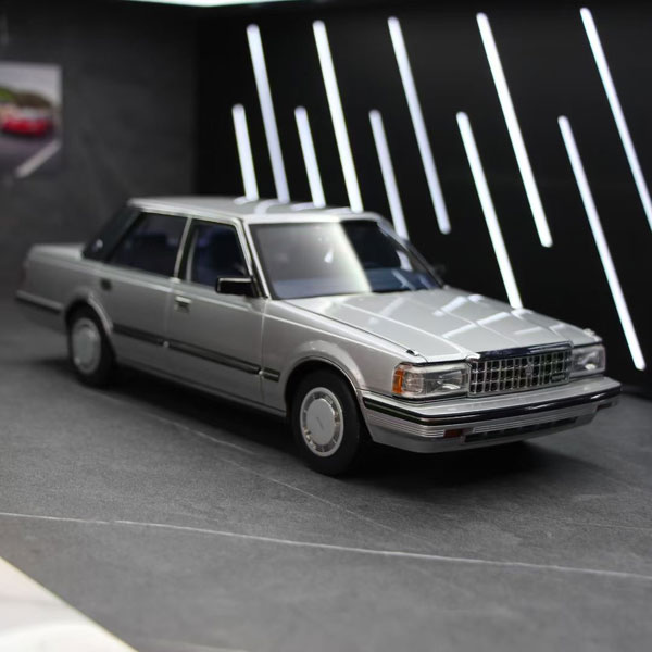 みりあん☺︎⑩ AmiAmi [Character & Hobby Shop] | 1/18 Toyota Crown MS122 Silver