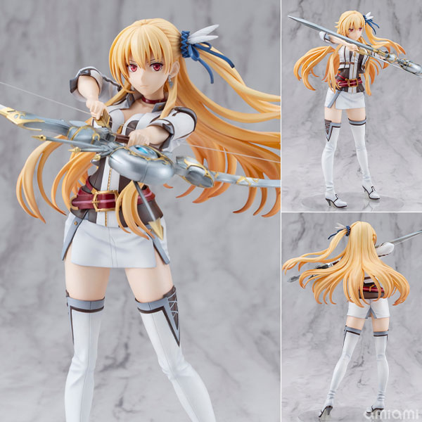 pre-order Laura