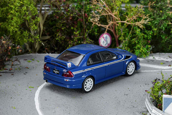 MOTORHELIX 1/64 Mitsubishi Lancer Evolution VI GSR T.M.E Issel Blue Pearl 이미지 1