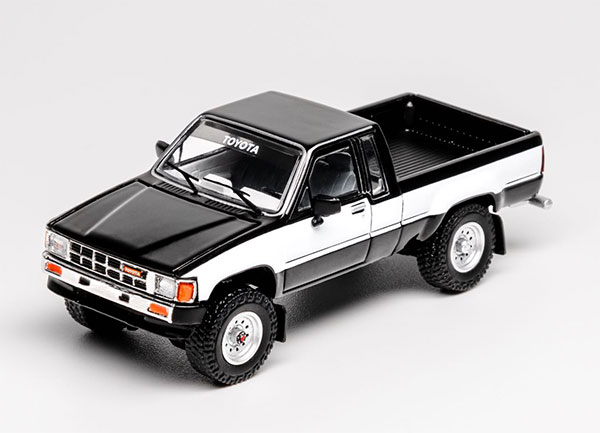 AmiAmi [Character & Hobby Shop] | 1/64 Toyota Hilux SR5 XTRA Cab