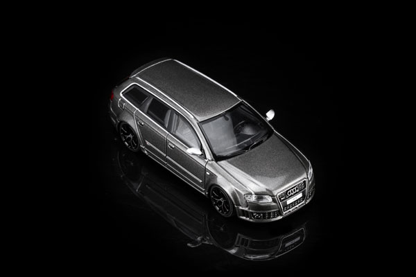 MOTORHELIX 1/64 Audi RS 4 (B7) 2005 Grey Pearl รูปภาพ 1