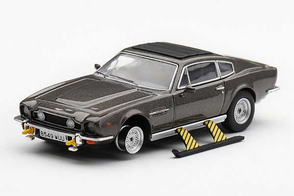 MINI GT 1/64 Aston Martin V8 Vantage "The Living Daylights" Special Equipment Deployment Version German Edition Package image 1