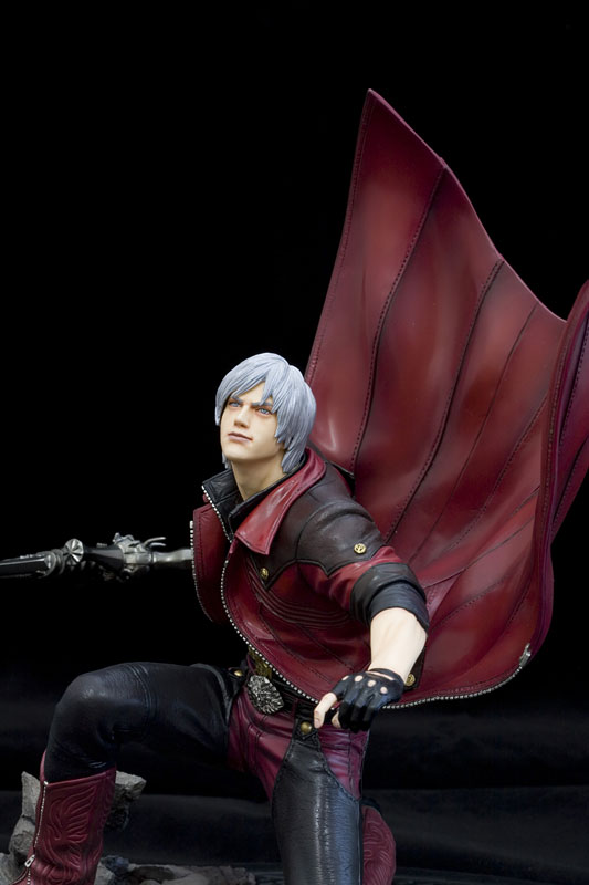  Devil May Cry 4 Dante Artfx Statue : Toys & Games