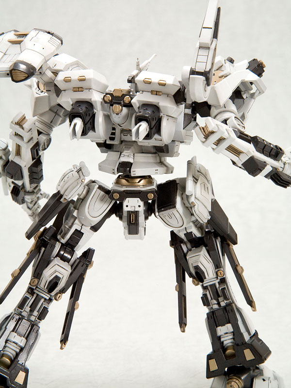 AmiAmi [Character & Hobby Shop]  V.I. Series Armored Core 1/72 Rosenthal  CR-HOGIRE noblesse oblige Plastic Model(Released)