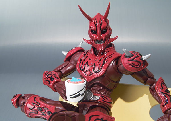 AmiAmi [Character & Hobby Shop] | S.H. Figuarts - Momotaros