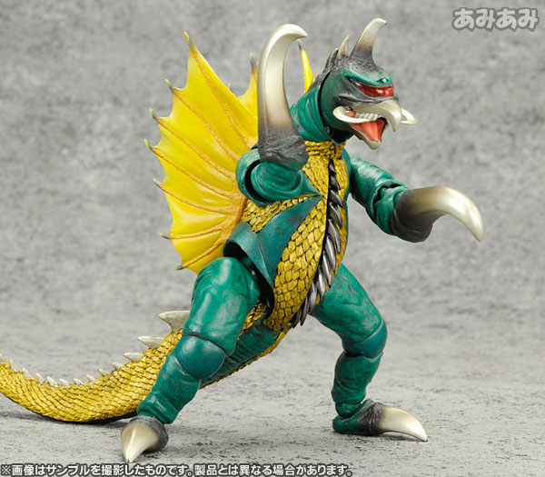 AmiAmi [Character & Hobby Shop] | Tokusatsu Revoltech No.023 Gigan