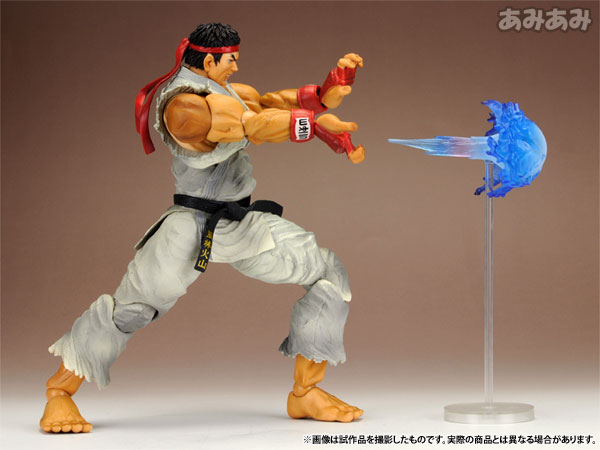 Super Street Fighter 4 - Play Arts Kai Vol.2 Gouki Action