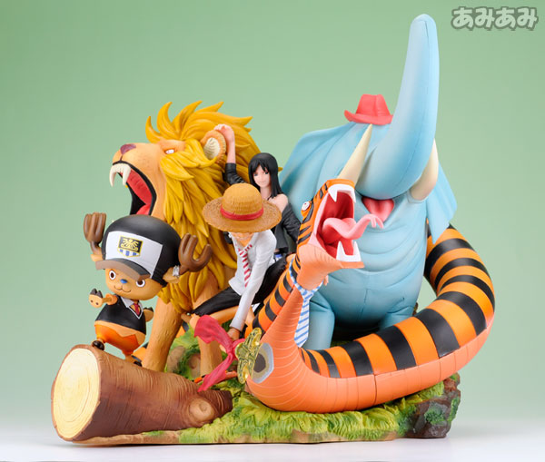 Amazon.com: DESKTOP REAL McCOY : ONE PIECE 01 : Toys & Games