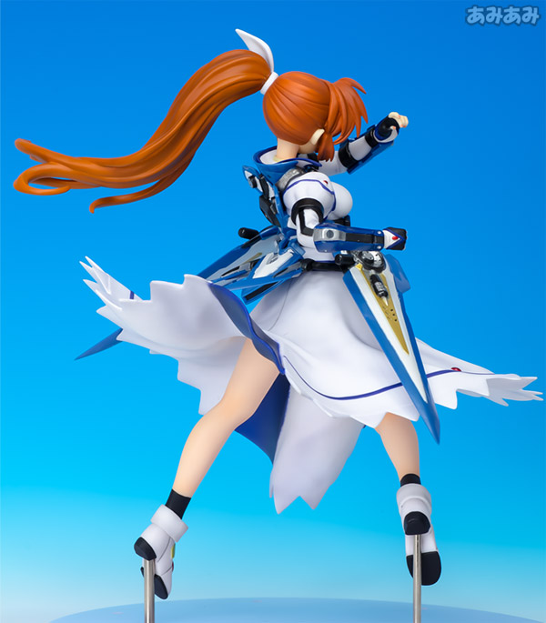 Amazon.com: FREEing Magical Girl Lyrical Nanoha Force