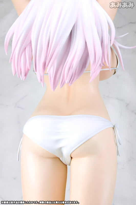 AmiAmi [Character & Hobby Shop] | Super Sonico 1/2 Super Big