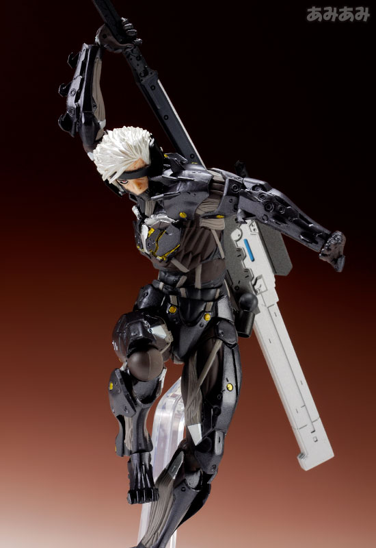 リボルテック　ライデン Amazon.co.jp: リボルテックヤマグチNo.140 雷電 [並行輸入品