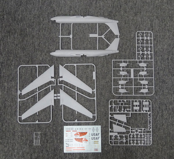 AmiAmi [Character & Hobby Shop] | 1/144 US Air Force Boeing KC-135  Stratotanker Plastic Model(Released)