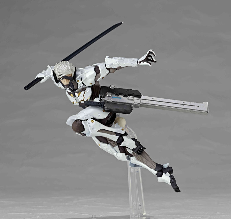 Metal Gear Rising Raiden Model Kit Photos and Review - The Toyark - News