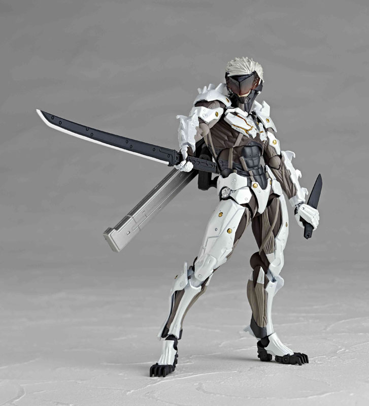 Metal Gear Rising Raiden Model Kit Photos and Review - The Toyark - News