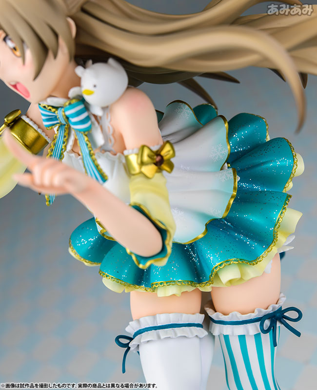 アルター　Minami Kotori 1/7スケールフィギュア Amazon.com: Alter Kotori Minami 1/7 PVC Scale Figure Love