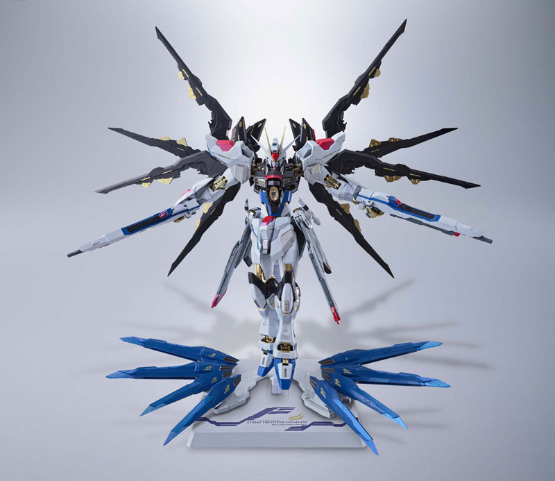 コミック・アニメ LBUILD STRIKE FREEDOM GUNDAM AmiAmi [Character & Hobby Shop] | METAL BUILD - Strike