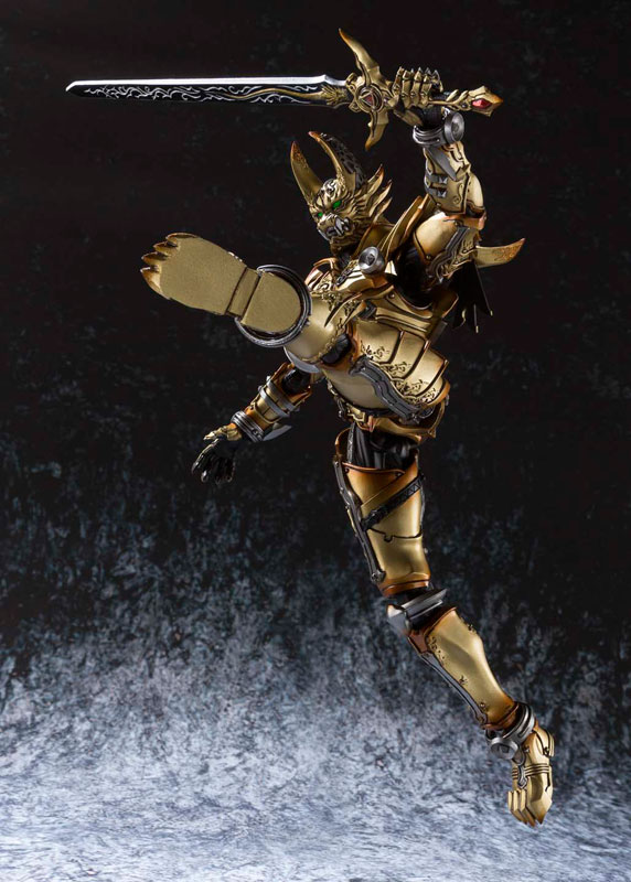 AmiAmi [Character & Hobby Shop] | 魔戒可动黄金骑士牙狼(冴岛钢牙