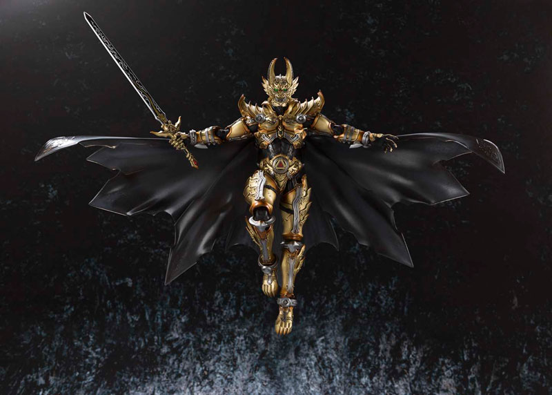 AmiAmi [Character & Hobby Shop] | 魔戒可动黄金骑士牙狼(冴岛钢牙