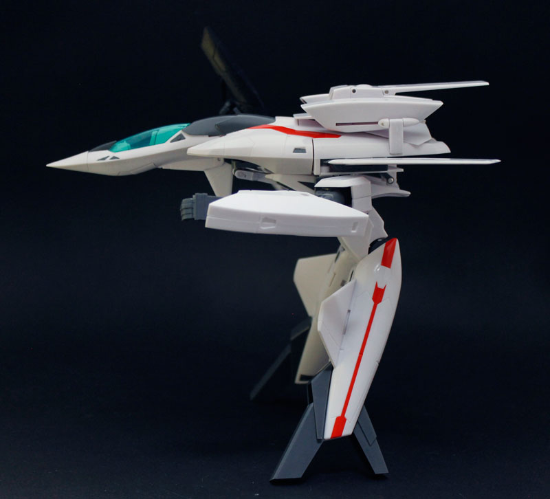 The Super Dimension Fortress MACROSS II / VF-2SS VALKYRIE II Figure + SAP (Silvie Gena Use) -Lovers Again- Hi-Metal R