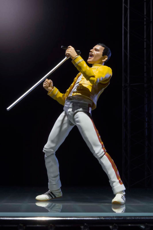 AmiAmi [Character & Hobby Shop] | S.H. Figuarts - Freddie Mercury