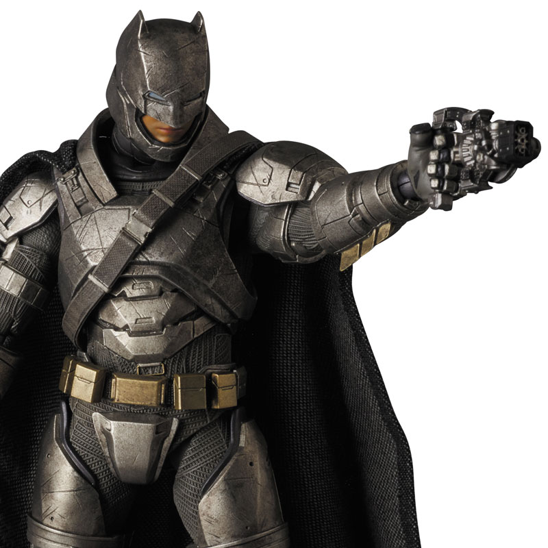 AmiAmi [Character & Hobby Shop] | MAFEX No.023 Armored Batman 