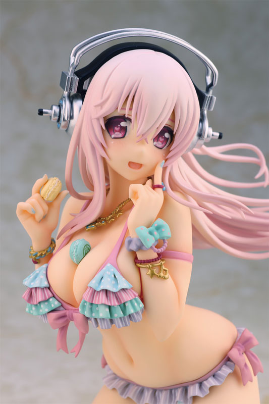 AmiAmi [Character & Hobby Shop] | Super Sonico with Macaron Tower