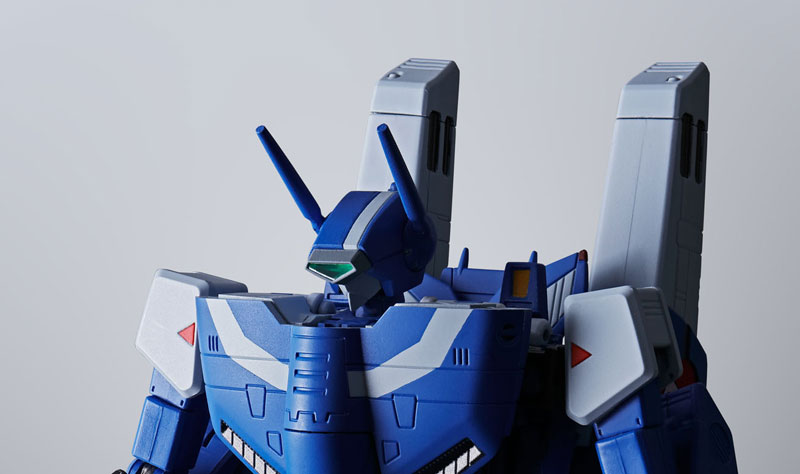 マクロス VF-1J M.F. JENIUS Macross 1/100 Scale Retro Transformable Collection - VF-1J