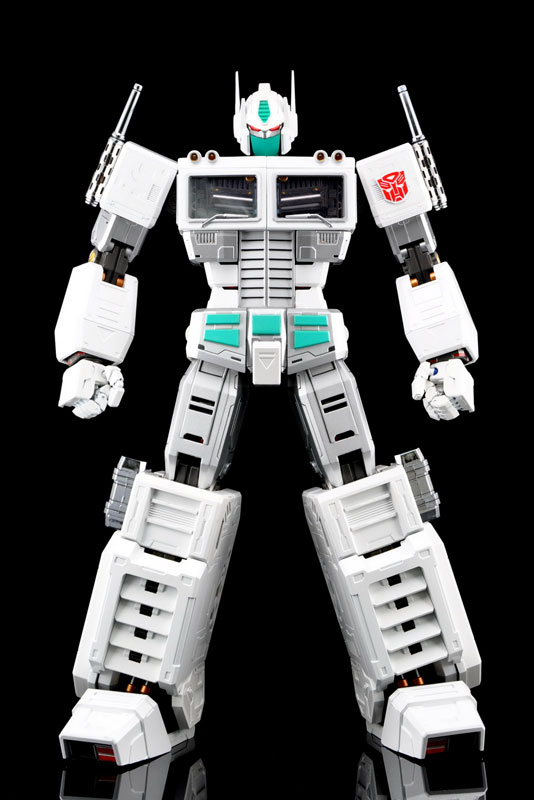 アート・ストーム ULTIL UM-02 ULTRA MAGNUS UM-02 Ultra Magnus 17-inch Figure | Transformers Ultimetal