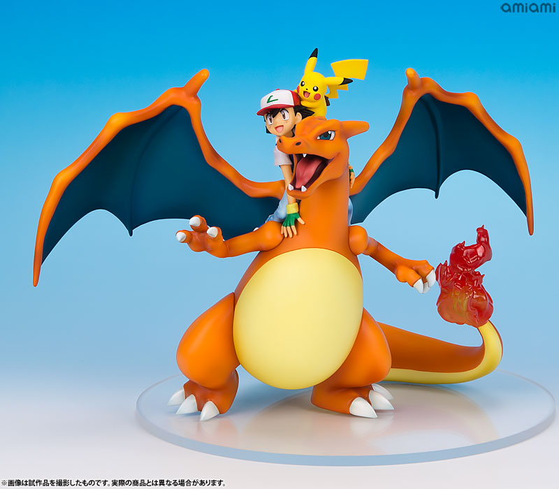 Action Figure Ash Ketchum, Charizard e Pikachu