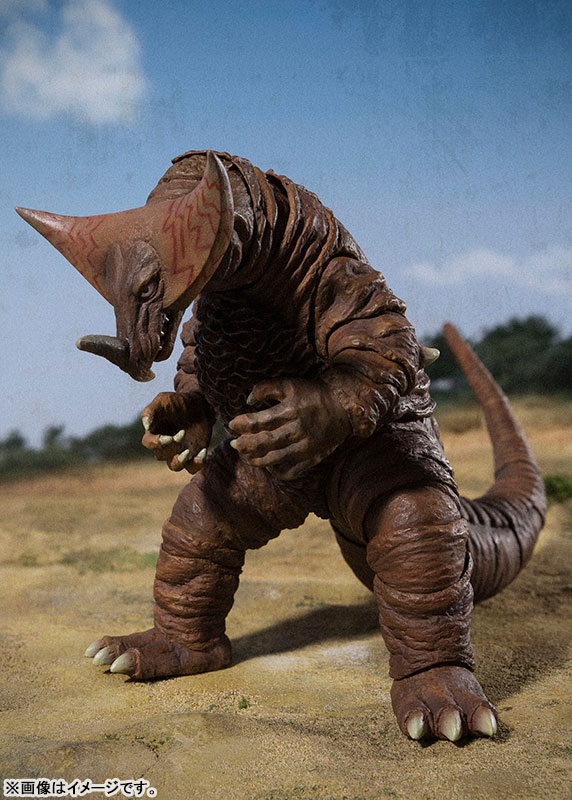 SHFiguarts GOMORA & GOLZA フィギュアセット Amazon.com: S.H. Figuarts Ultraman Gorza, Approx. 6.1 inches