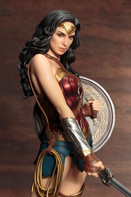 AmiAmi [Character & Hobby Shop]  POP! Wonder Woman 1984 Wonder Woman  (Golden Armor Edition)(Released)