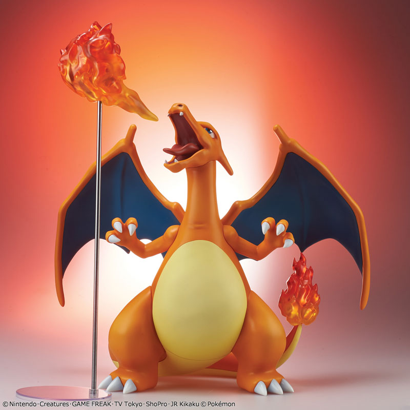 Pokemon Charizard Statue