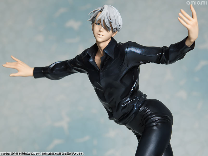 Yuri on ice victor hot sale figure