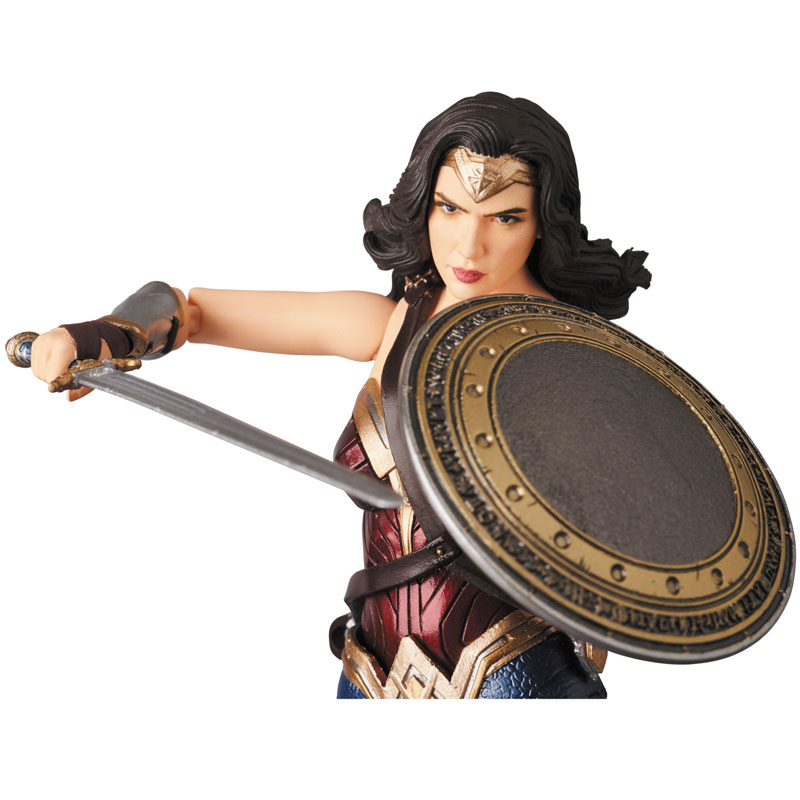 AmiAmi [Character & Hobby Shop] | MAFEX No.060 MAFEX WONDER WOMAN 