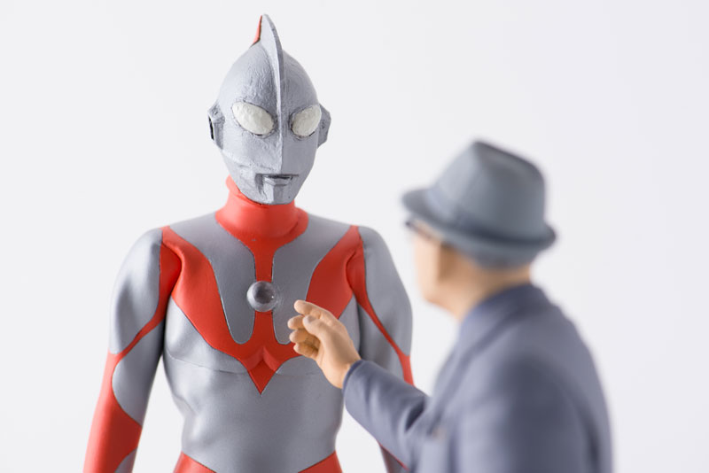 AmiAmi [Character & Hobby Shop] | 1/12 Scale Eiji Tsuburaya