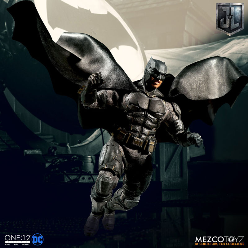 MEZCOTOYZ BATMAN TACTICAL SUIT バットマン MEZCOTOYZ BATMAN TACTICAL SUIT バットマン