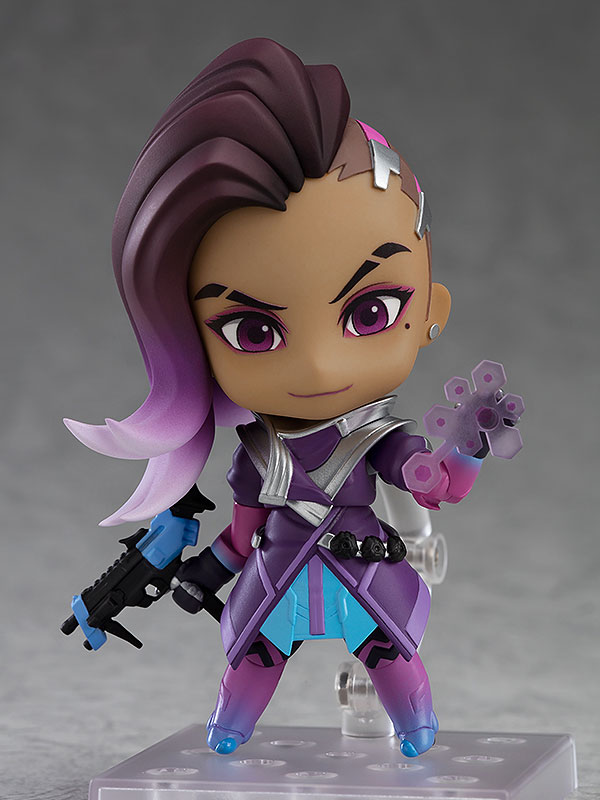 Pokemon robot sombra