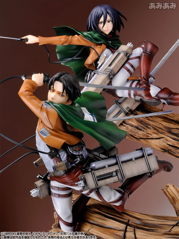 Mikasa online & Levi ARTFX J Figure Combo