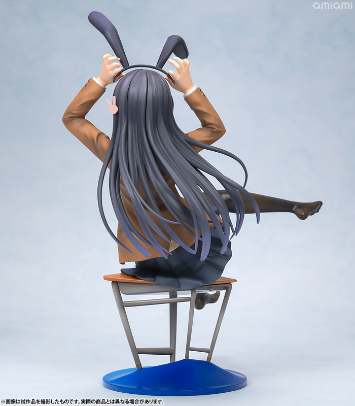 AmiAmi [Character & Hobby Shop]  Seishun Buta Yarou wa Bunny Girl Senpai  no Yume wo Minai Mai Sakurajima 1/8 Complete Figure(Released)